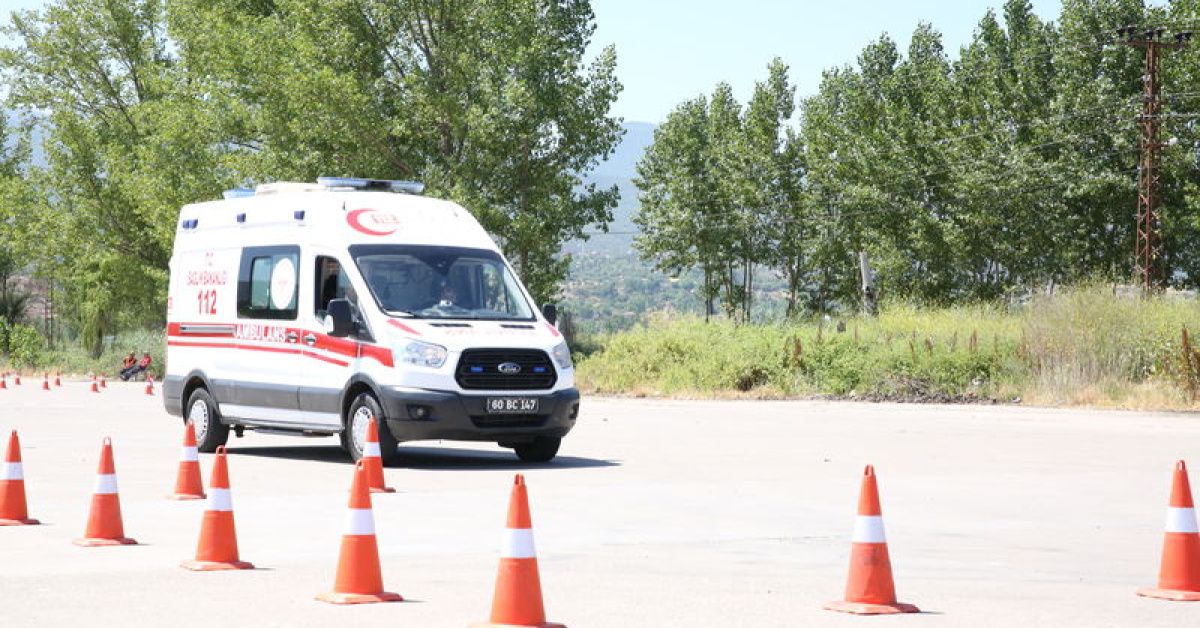 Kaldığı apartta ölü bulundu