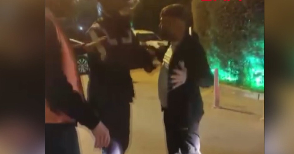 Kuryeyi darbetti, aracıyla ezdi geçti!