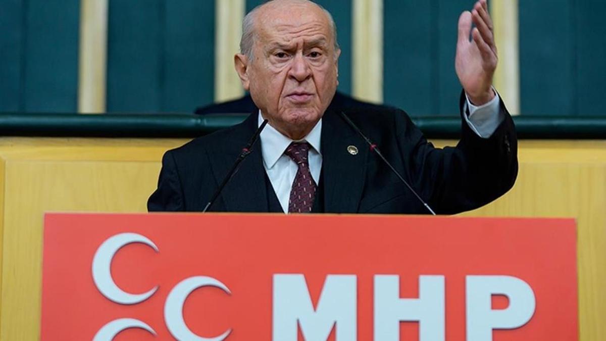 MHP Lideri Bahçeli’den İran mesajı: Savaş durmazsa 3. dünya savaşının taşları döşenecek