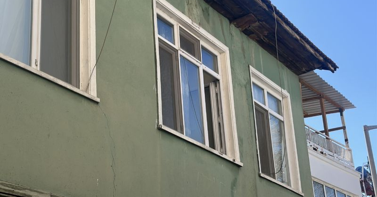 Ölümü açık kalan pencereyle ortaya çıktı