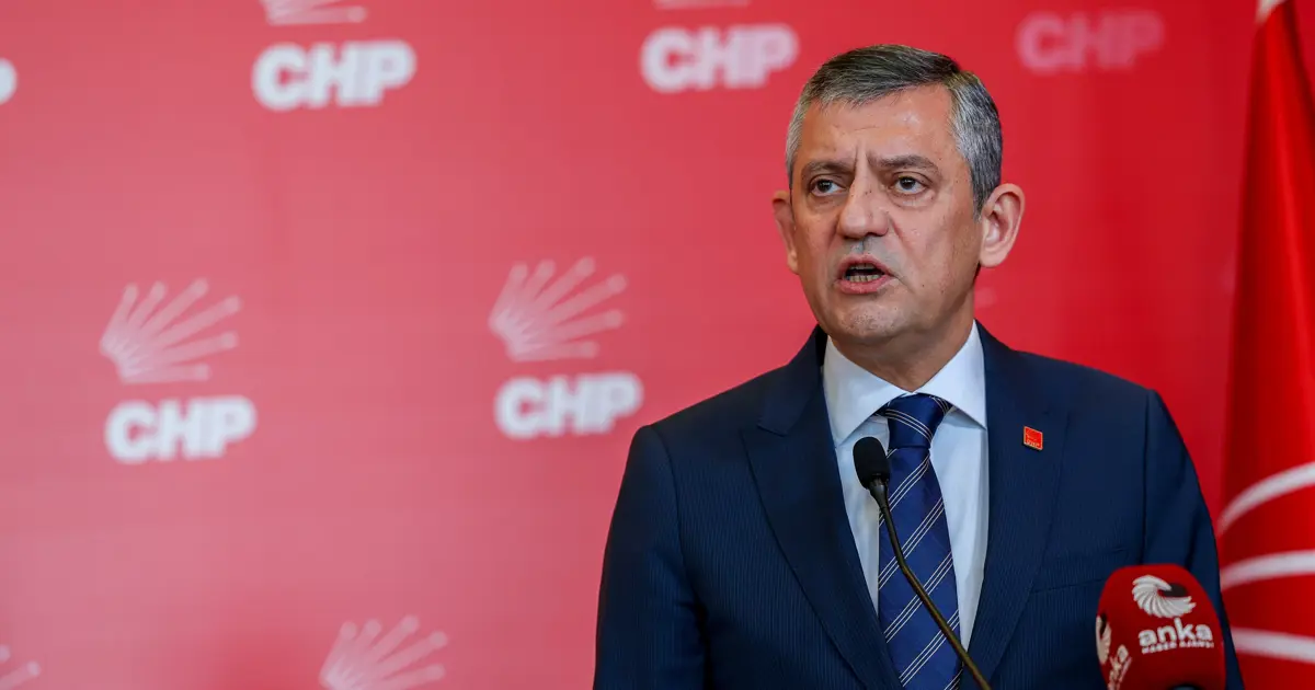 Özgür Özel’den liderlere bayram tebriği