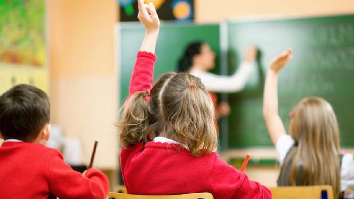 PAZARTESİ OKULLAR TATİL Mİ? Bugün okul var mı? Bayram tatili sonrası gözler MEB’e çevrildi!