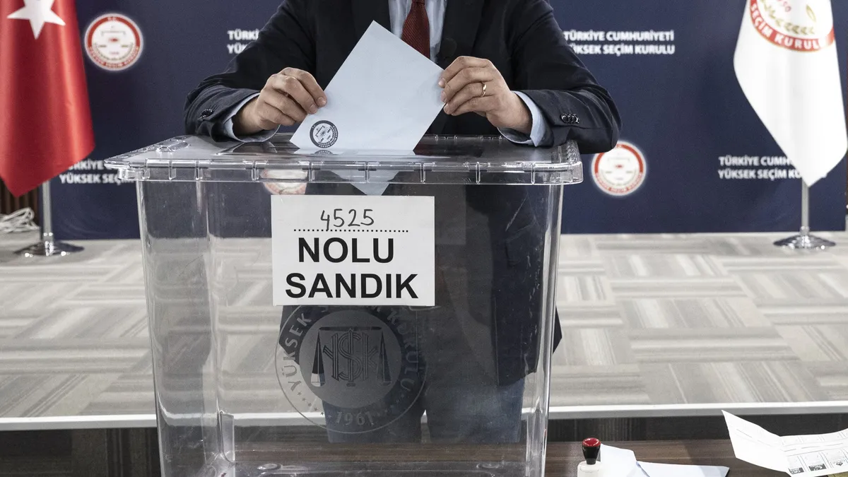YSK kararı Resmi Gazete’de! 600 vekil 81 il | Hangi il kaç milletvekili çıkaracak?