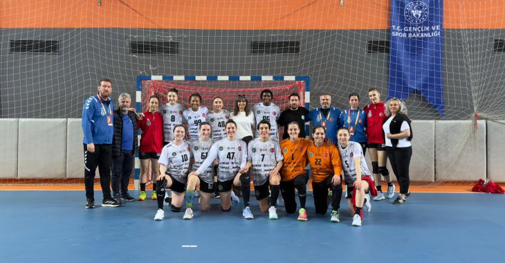 Bursa Büyükşehir Belediyespor zorlanmadan kazandı