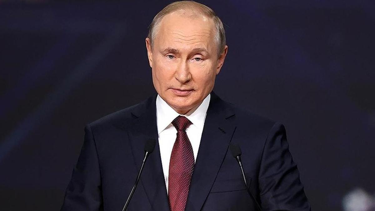 Putin, Zafer Günü vesilesiyle 8-9 Mayıs’ta Ukrayna’da ateşkes ilan etti