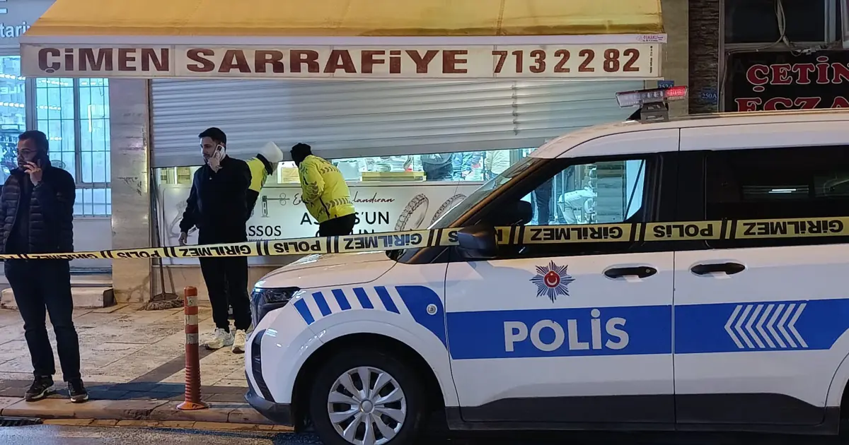 Kuyumcu 100 kilogram emanet altınla yurt dışına kaçtı