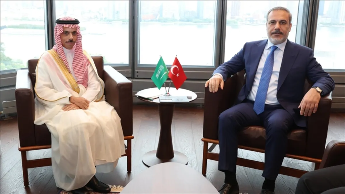 Türkiye ve Suudi Arabistan vizeyi kaldırmayı planlıyor