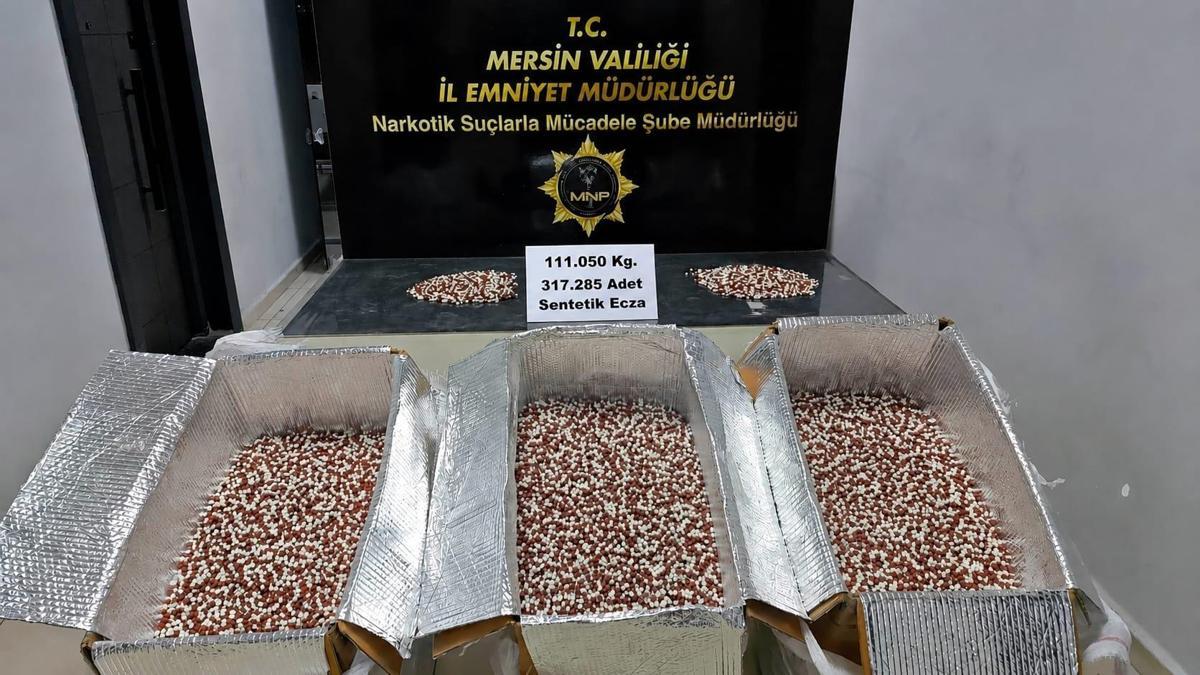 Mersin’de 317 bin 285 adet sentetik ecza ele geçirildi: 1 tutuklu