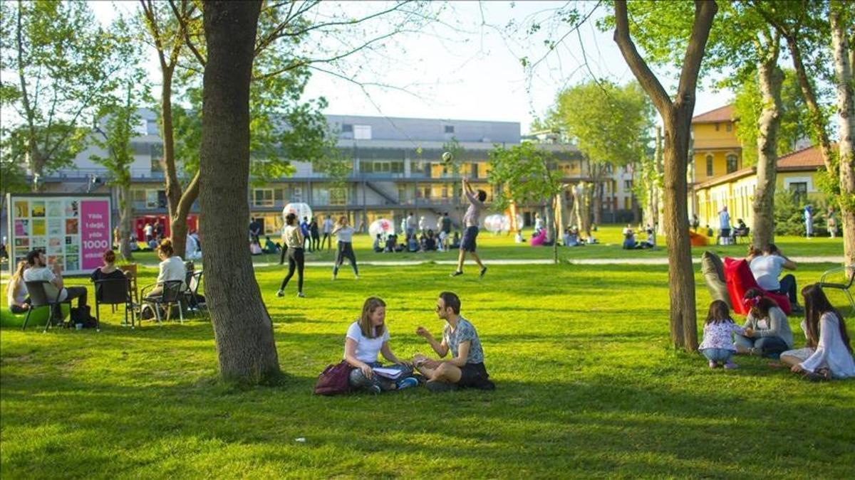 İstanbul Bilgi Üniversitesi açıldı mı? Resmi Gazete’de yayımlandı! İstanbul Bilgi Üniversitesinde eğitim devam edecek mi?