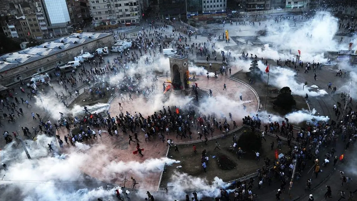 Vesayetin kirli satrancı milli iradeye çarptı! Bağımsızlığa operasyon: Gezi