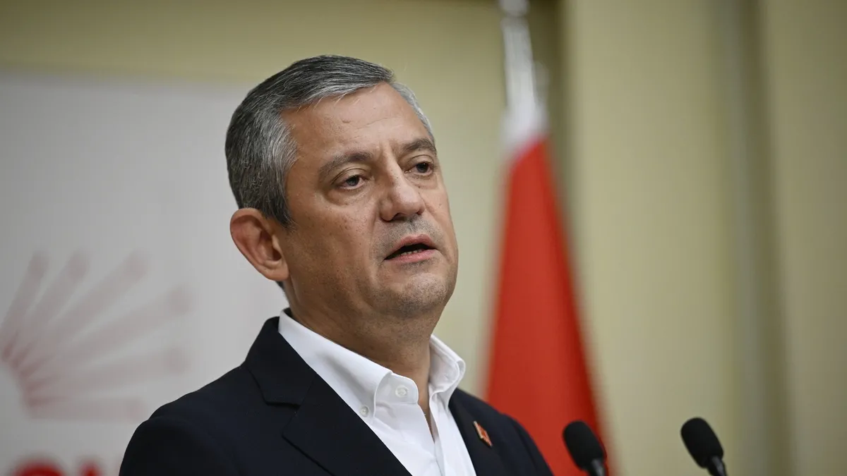 Mutlak butlan kararı sonrası CHP’de neler olur? Özel’in önünde iki yol var
