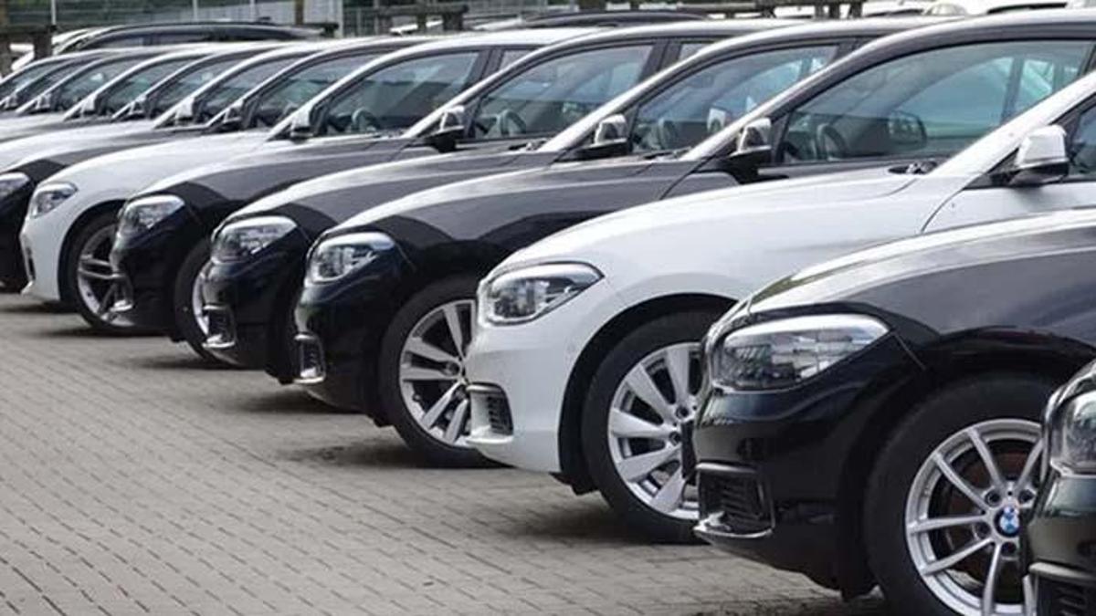 Araç satışları yüzde 7.4 azaldı