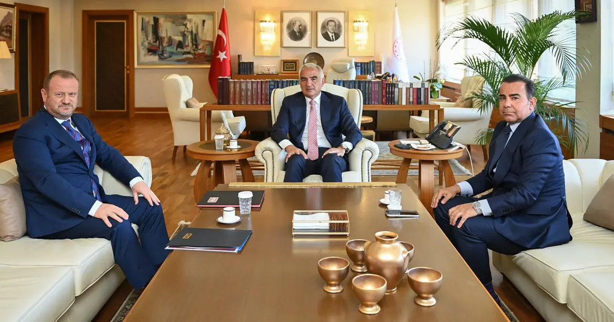 Bakan Ersoy, RTÜK Başkanı Daniş ile görüştü