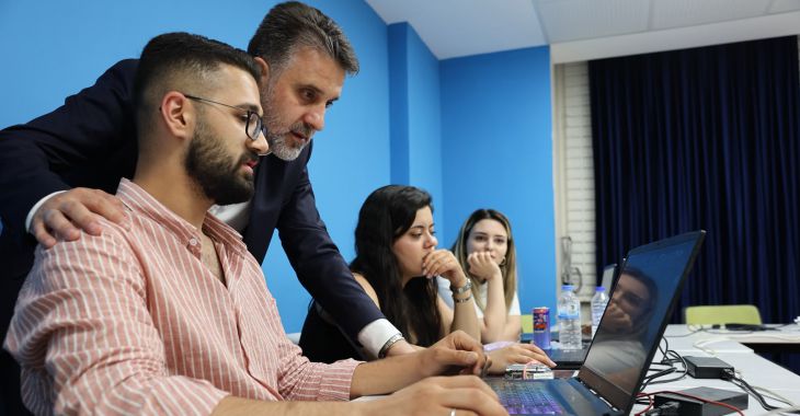 Başkan Vekili Biba öğrencilerle bir araya geldi