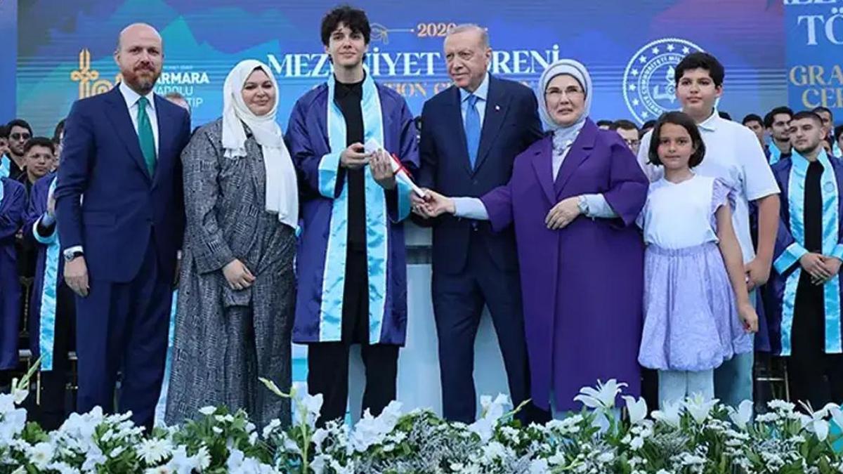 Cumhurbaşkanı Erdoğan, torununun mezuniyet törenine katıldı