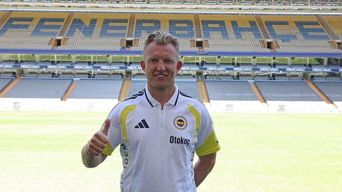 Dirk Kuyt, yeniden Fenerbahçe’de