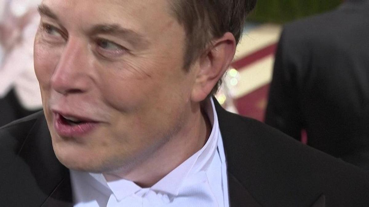 Dolar trilyonerliği 12 gün sürdü! Elon Musk’ın şirketi Space X’in hisse değeri düştü