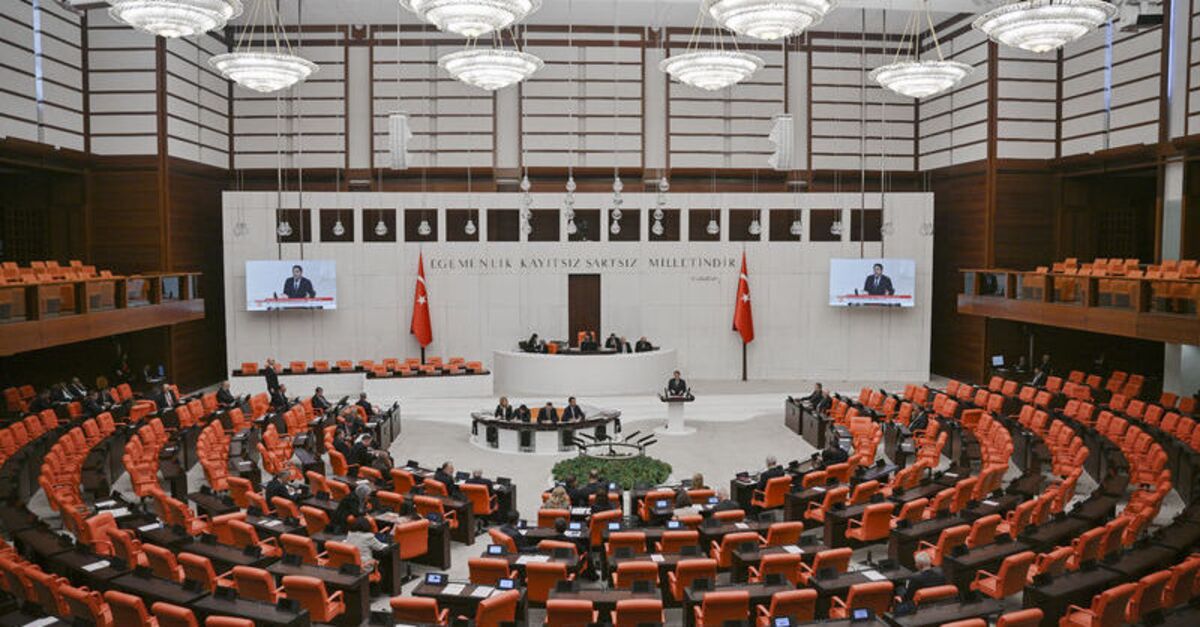 Emniyete ve basına ilişkin düzenlemede 3 madde daha kabul edildi