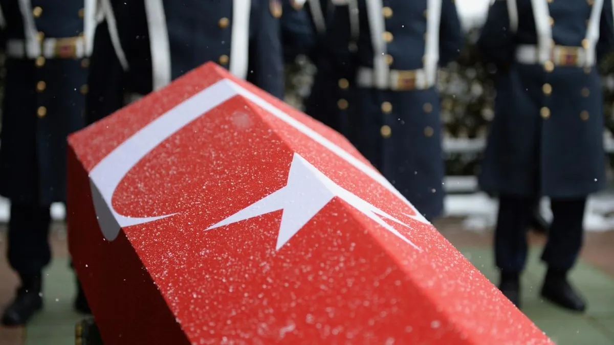 Fırat Kalkanı Harekat Bölgesi’nden acı haber! Bir kahraman askerimiz şehit oldu