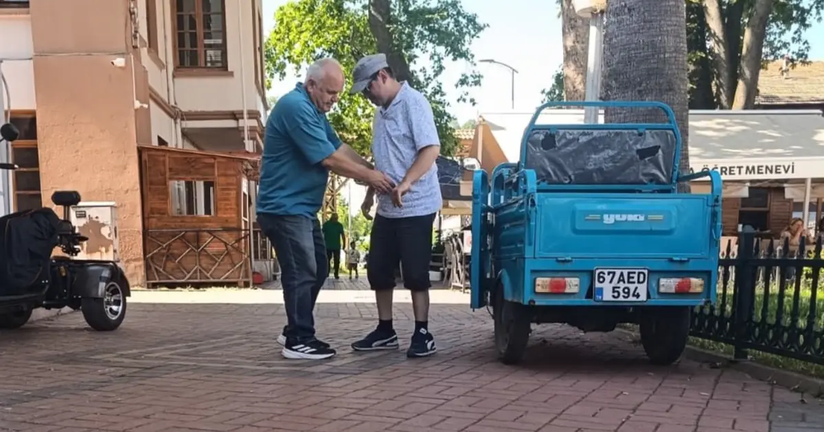 “Her baba evladı için yaşar” sözüne hayat verdi. Ömrünü engelli oğluna adadı