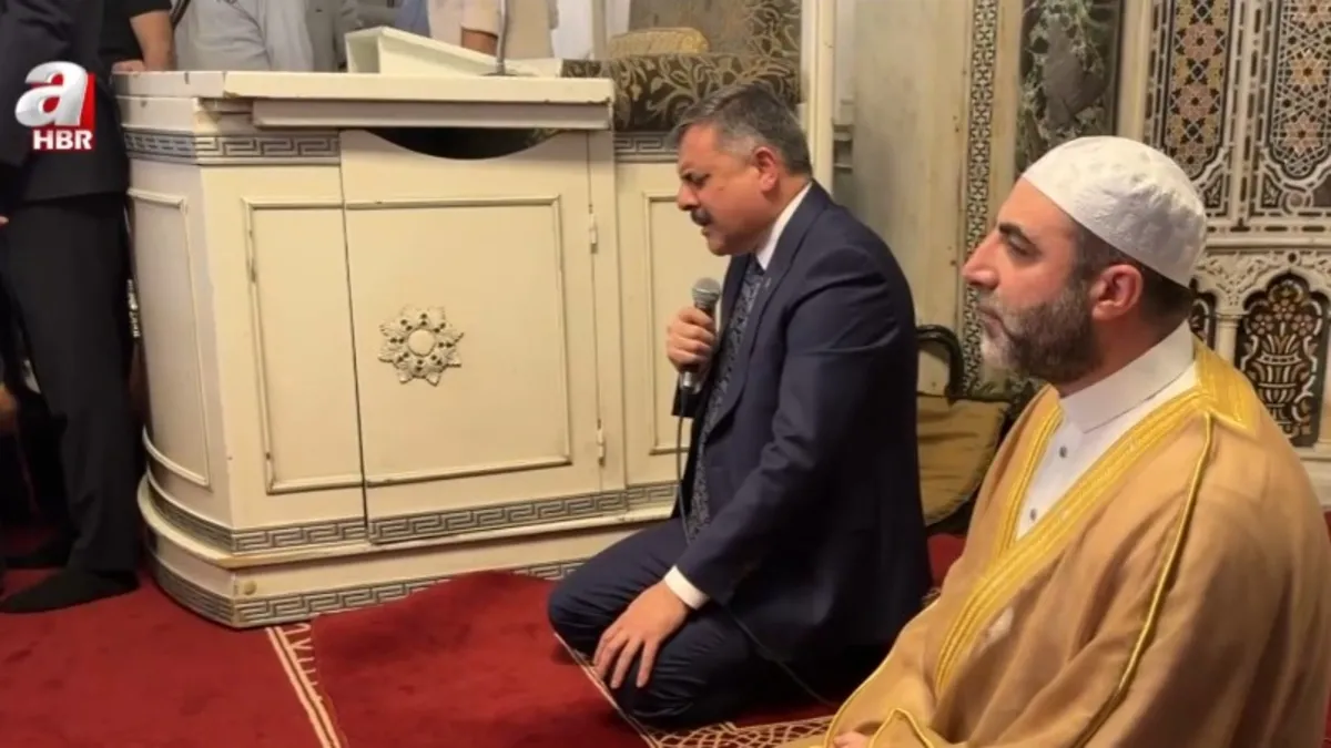 İçişleri Bakanı Çiftçi’den Emevi Camii’nde Kur’an-ı Kerim tilaveti