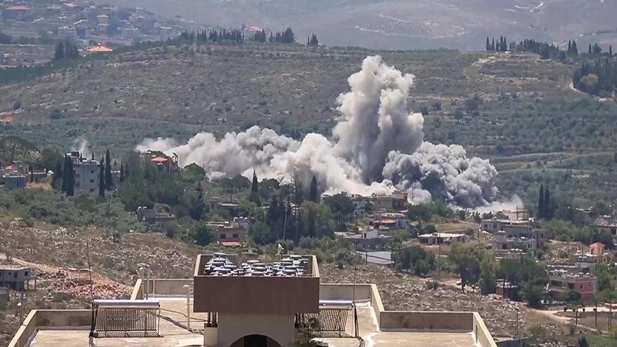 İsrail Lübnan’a saldırdı: 12 kişi öldü