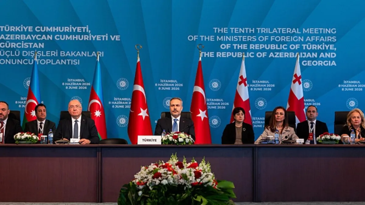 İstanbul’da Türkiye-Azerbaycan-Gürcistan Üçlü zirvesi! Bakan Fidan: ABD-İran savaşı geri bırakılmalı
