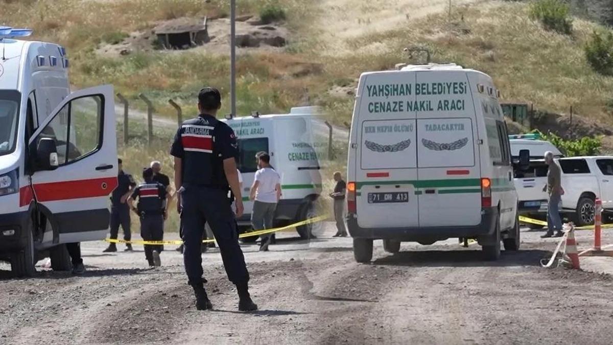 KIRIKKALE PATLAMA SON DAKİKA: Kırıkkale Mühimmat Deposunda Patlama Mı Oldu? Ölü Yaralı Var Mı?