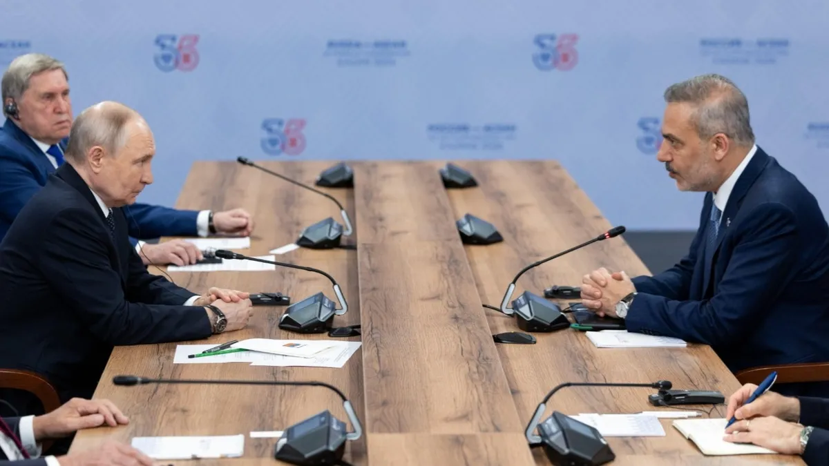 Kazan’da kritik temas! Dışişleri Bakanı Fidan Putin ile görüştü: Başkan Erdoğan’a özel selam