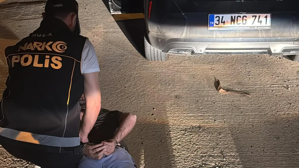 Kırmızı bültenle aranıyordu! Nefes kesen operasyon