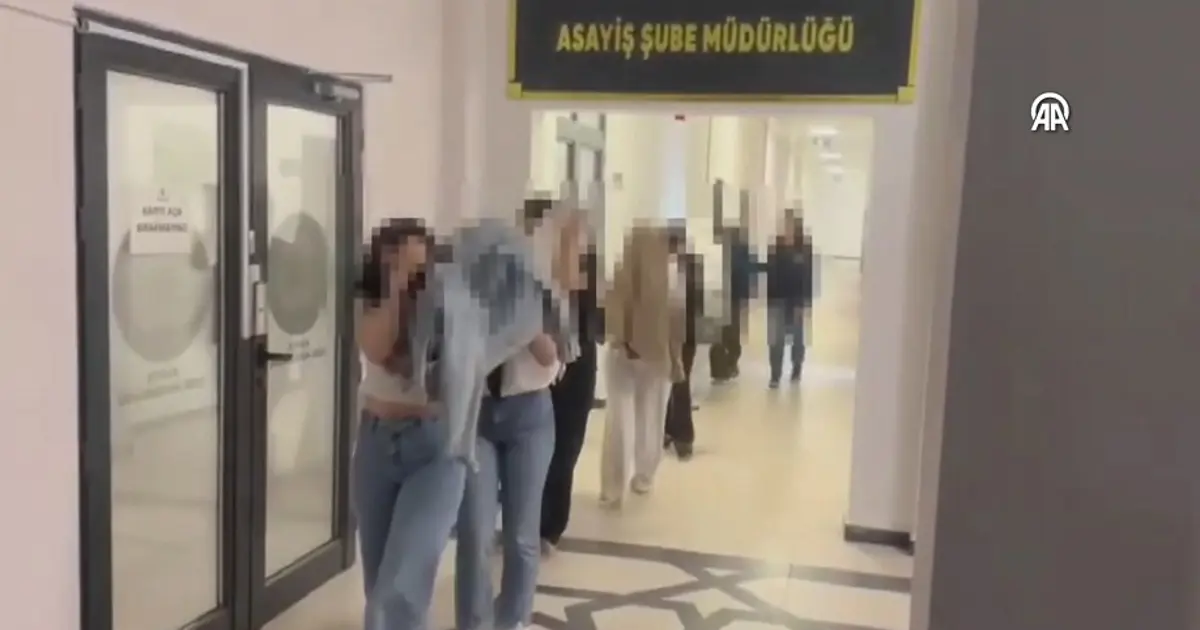 Kocaeli merkezli fuhuş operasyonunda 18 şüpheli yakalandı