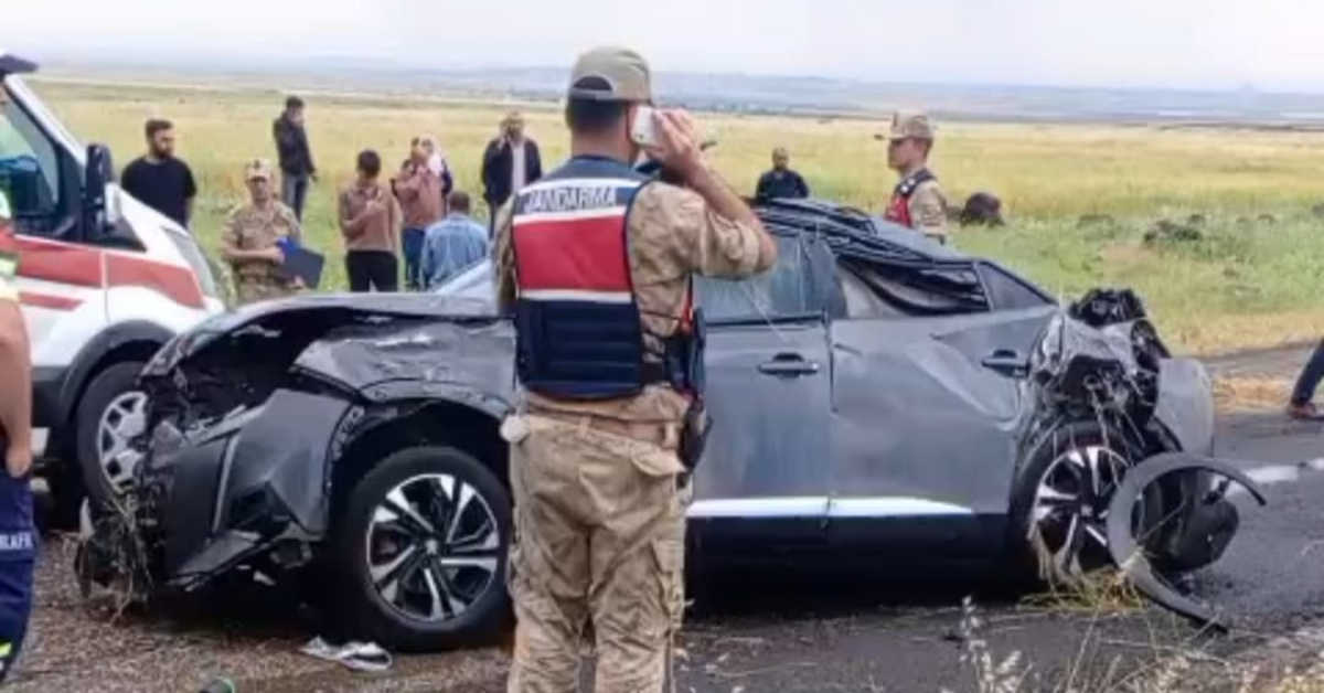 Nişan dönüşü kaza!