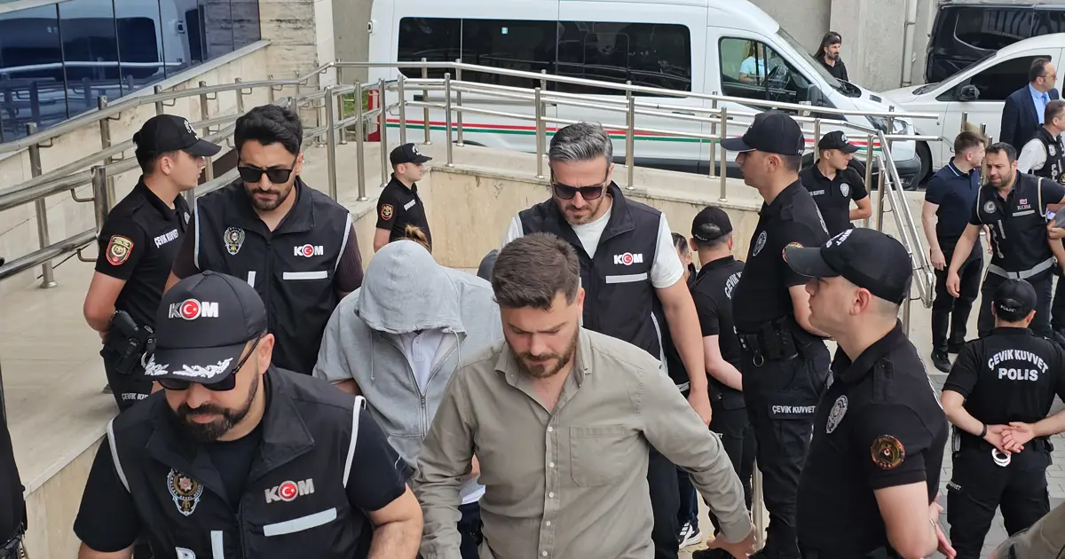 Rüşvet alıp kürtaj yapan doktora operasyon. Yasal süreyi geçirenlerden 100 bin lira istemiş