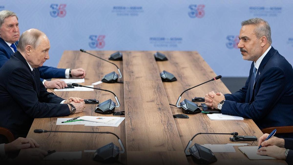 Rusya’da Kritik Temas! Hakan Fidan, Putin ile Görüştü