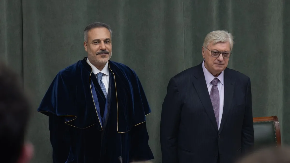 Rusya’dan Bakan Fidan’a fahri doktora! Ankara-Moskova mesajı: Kriz çözümünde kritik rol oynuyor