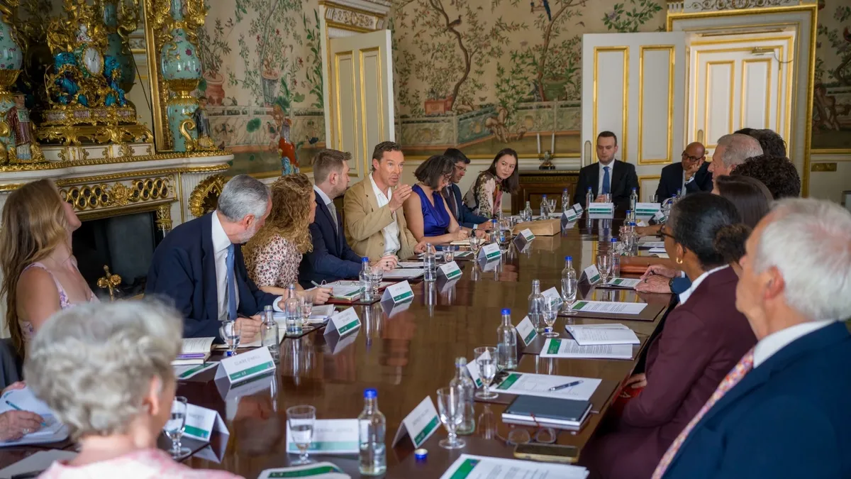Sıfır Atık Vakfı Başkanı Samed Ağırbaş, Buckingham Sarayı’nda iklim eylemi toplantısına katıldı