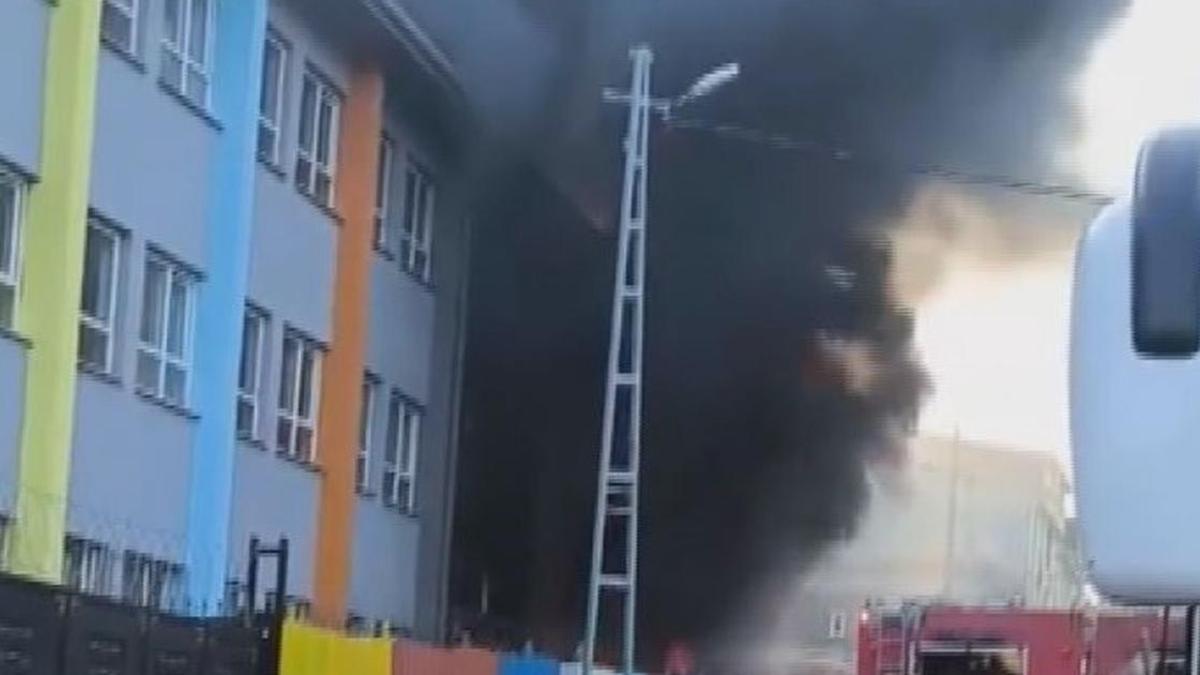 Son dakika haberi: Esenyurt’ta okulda yangın