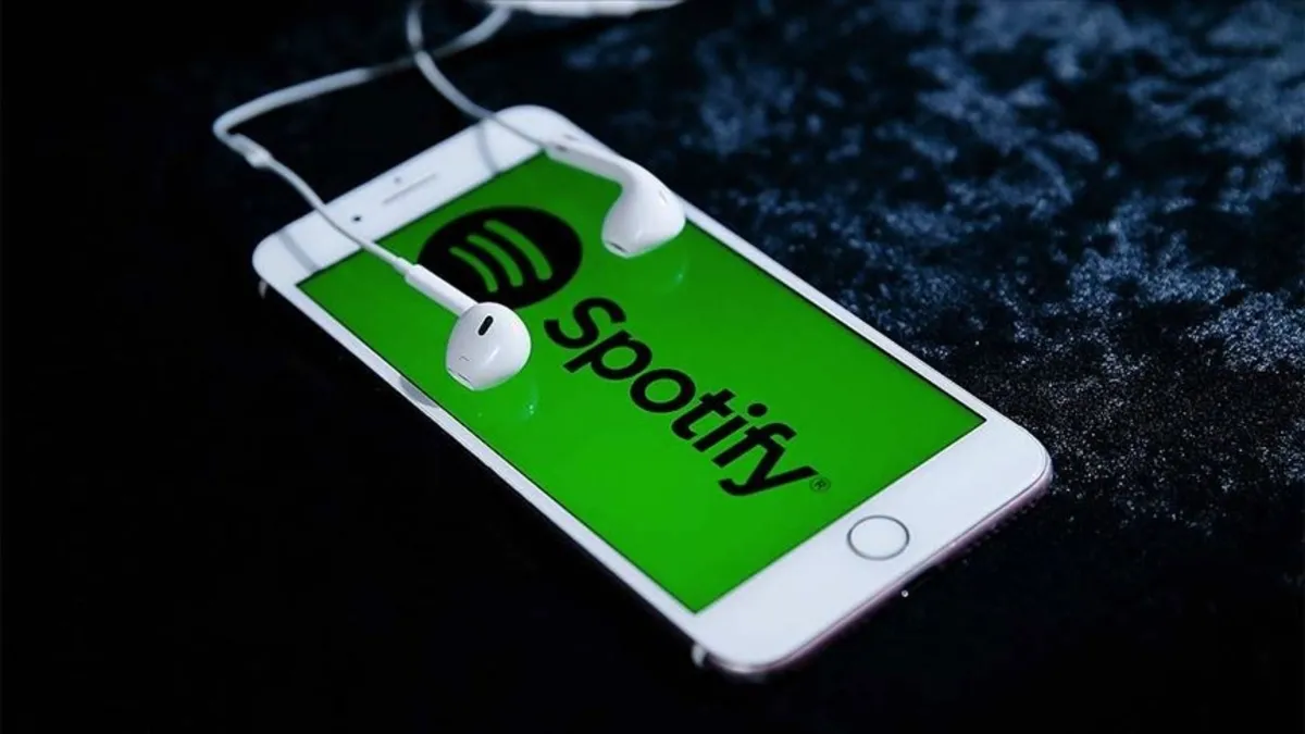 Spotify’dan müzik şirketlerine skandal mesaj! LGBT dayatması yaptı
