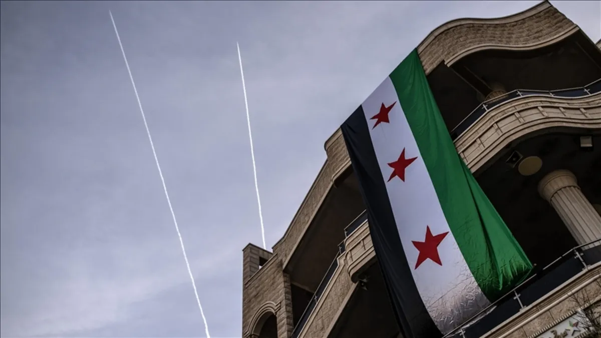 Suriye’de devrik rejimin “güvenlik ağıyla” bağlantılı isim yakalandı