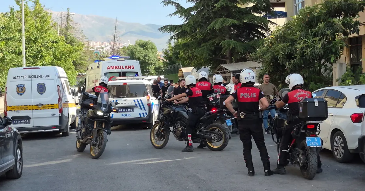 Tabancayla kızını ve eşini öldürüp, diğer kızını yaraladı