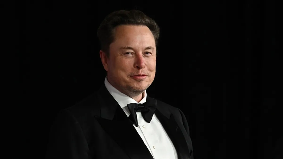 Tarihte ilk! Elon Musk trilyon doları aştı