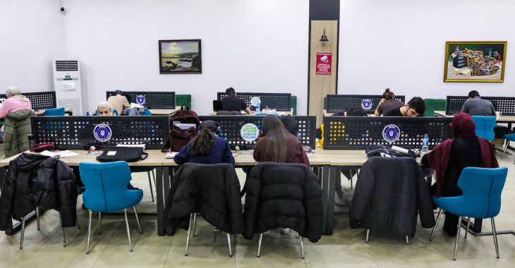 Üniversite adayları için deneme sınavı
