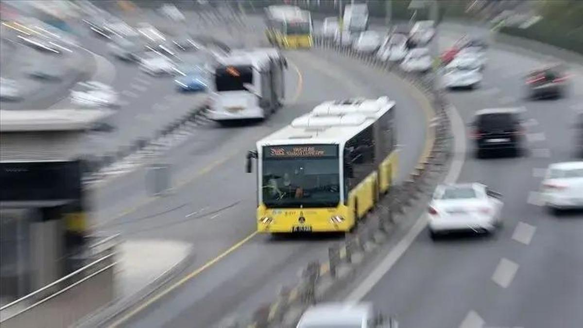 15 TEMMUZ’DA TOPLU TAŞIMA ÜCRETSİZ Mİ? 15 Temmuz’da İstanbul’da İETT, Ankara’da EGO ve İzmir’de ESHOT otobüs, metrobüs, metro bedava mı?