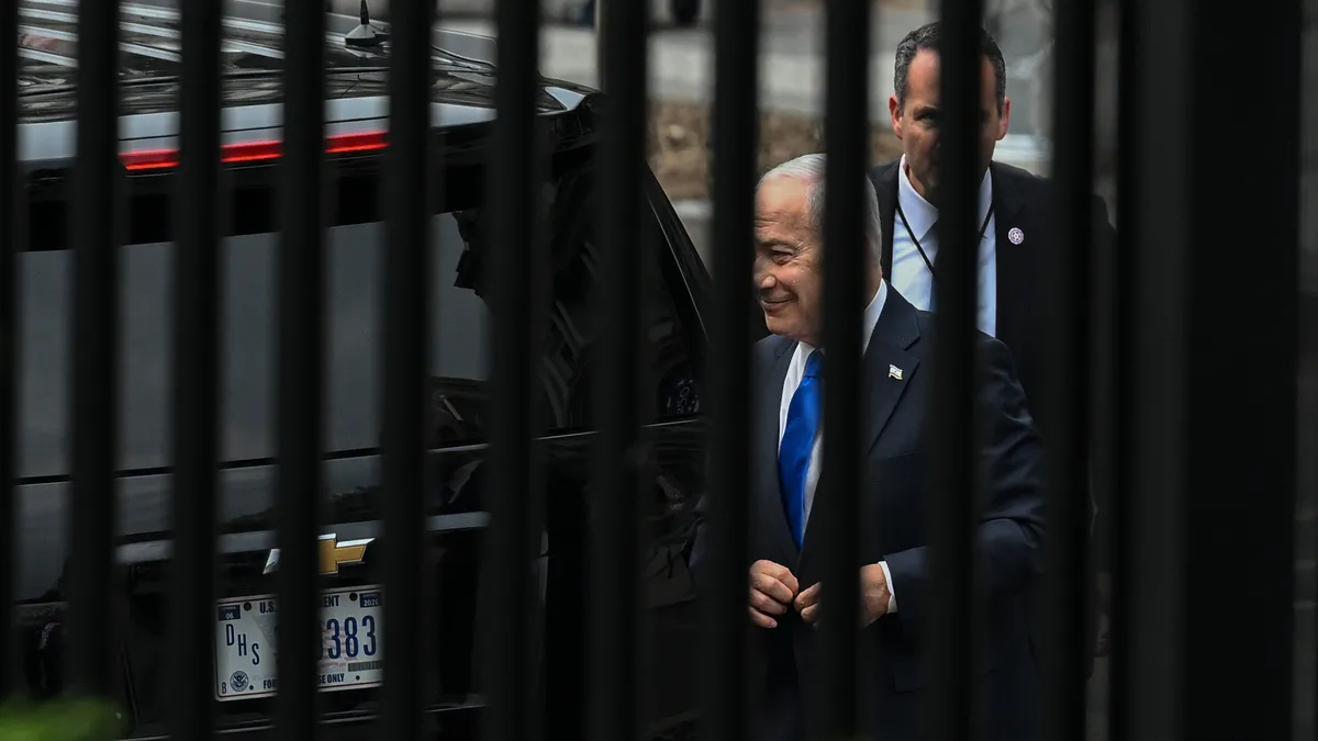 ABD halkı “katil” dedi! Netanyahu için çember daralıyor: “ABD’de Tutuklansın”