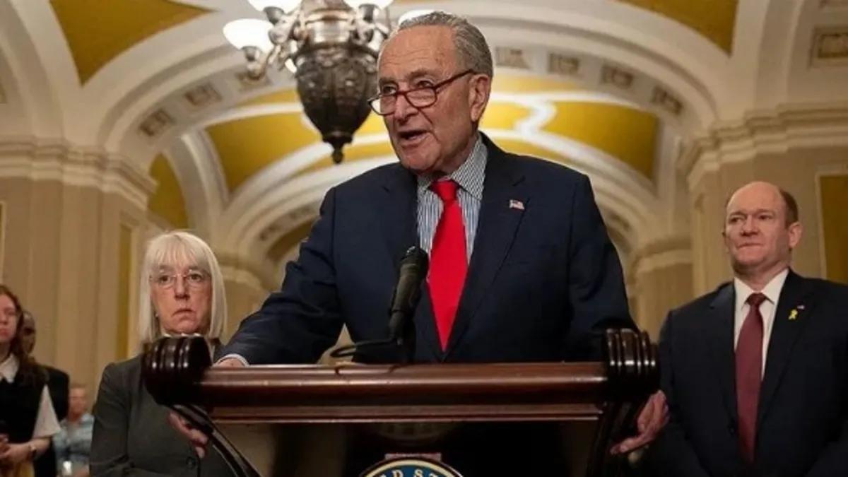ABD’li Demokrat Senatör Schumer’e Gazze tepkisi! Basın toplantısında protesto şoku
