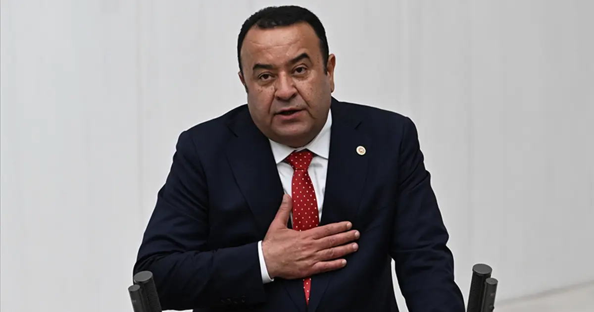 Adnan Beker CHP’den istifa etti
