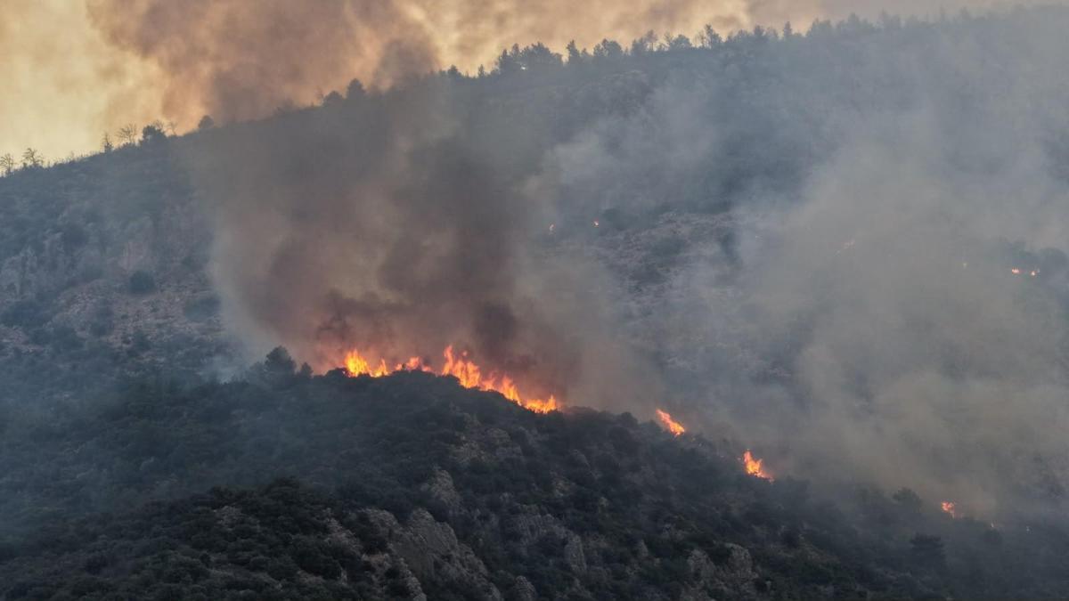 Antalya Kaş 2 gündür yanıyor