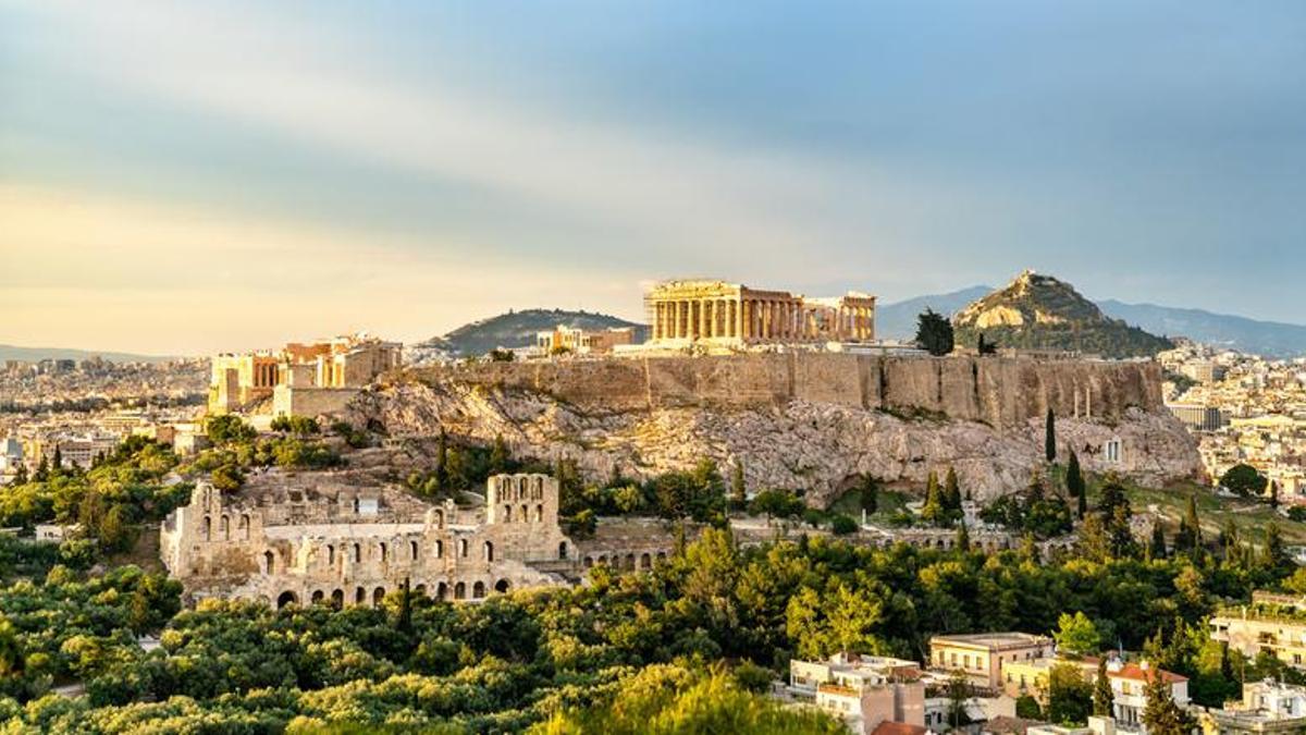 Atina’da Akropolis yakınında bıçaklı saldırı: 2 turist yaralandı