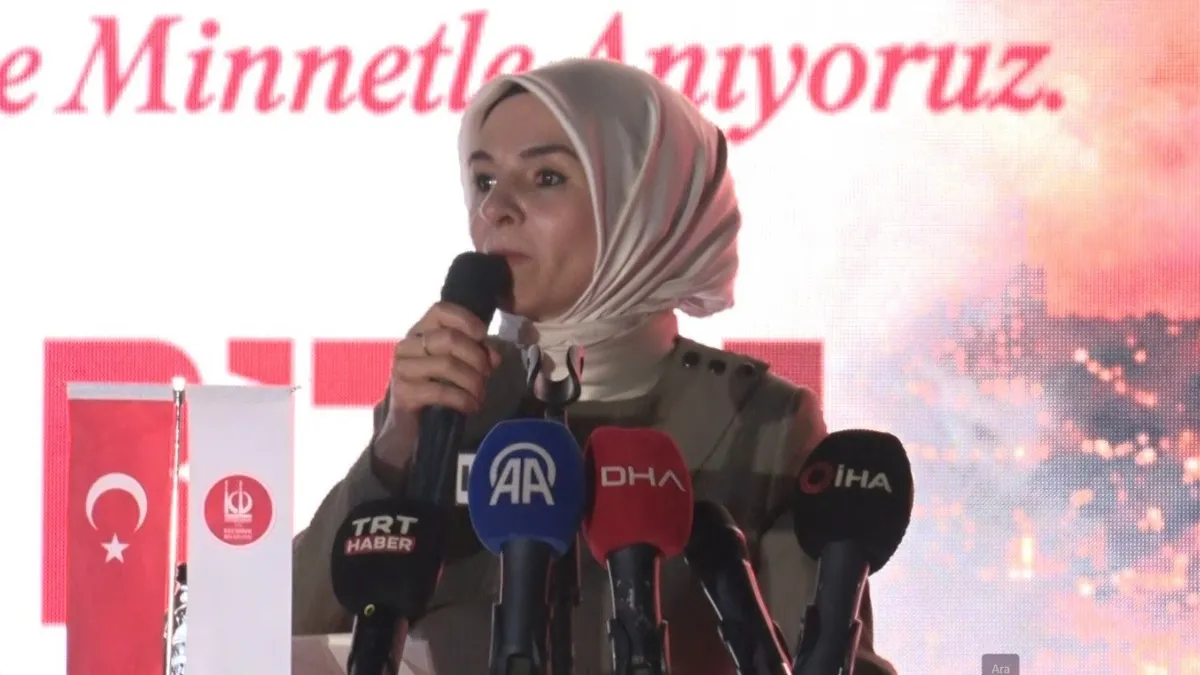 Bakan Göktaş’tan 15 Temmuz mesajı: “FETÖ elebaşının kurduğu tuzak darmadağın oldu”
