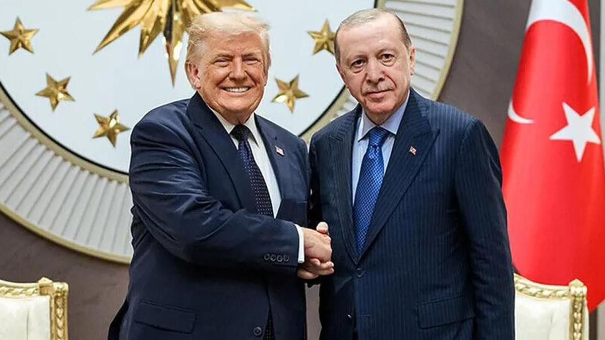 Beyaz Saray, Trump ve Erdoğan’ın tokalaştığı fotoğrafı paylaştı